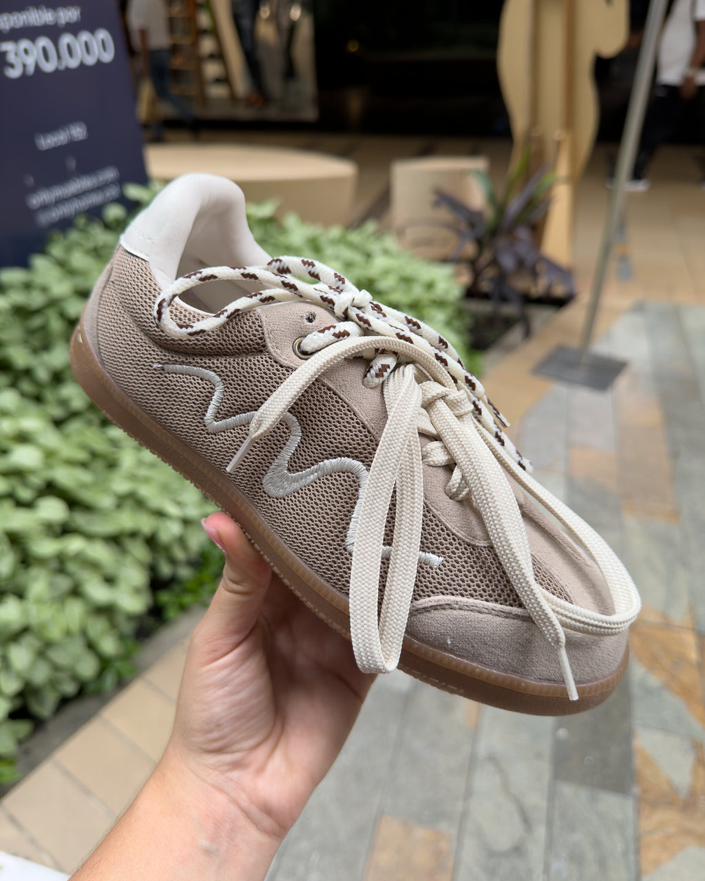 Tenis Montina