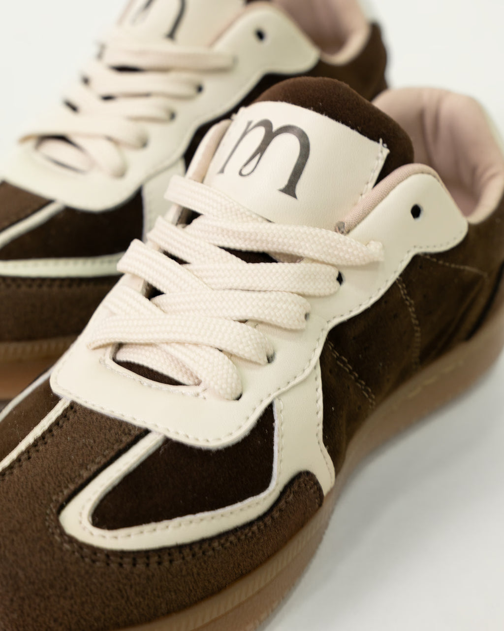 Tenis Mocca