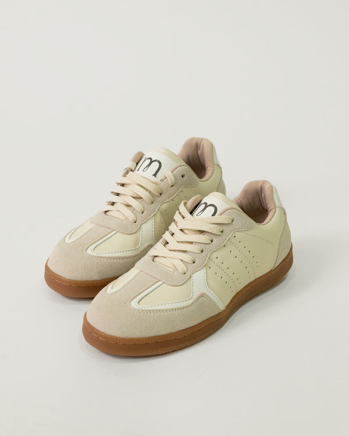 Tenis Classic Beige